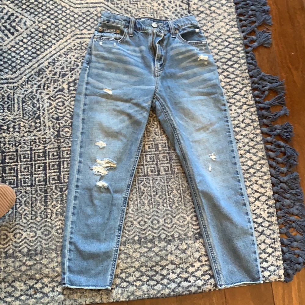 Gap Teen Sky High-Rise Mom Jeans size 10